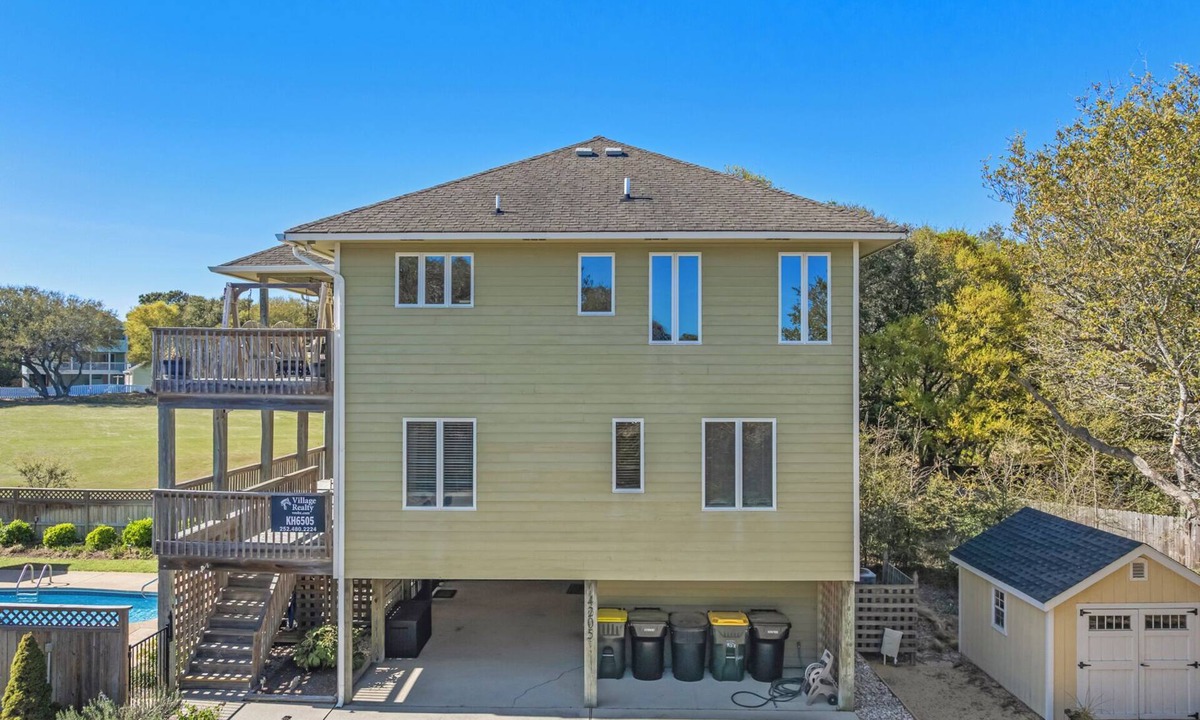 Sea Scape House | The Sand Wedge: Dogs Allowed | Private Saltwater Pool
