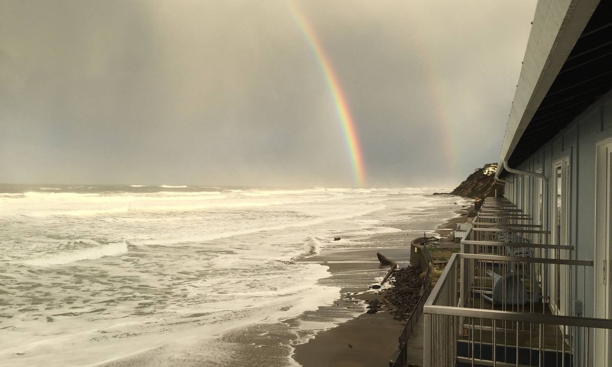 Nelscott Hotel | The Sandcastle Beachfront Hotel