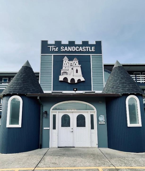 Nelscott Hotel | The Sandcastle Beachfront Hotel