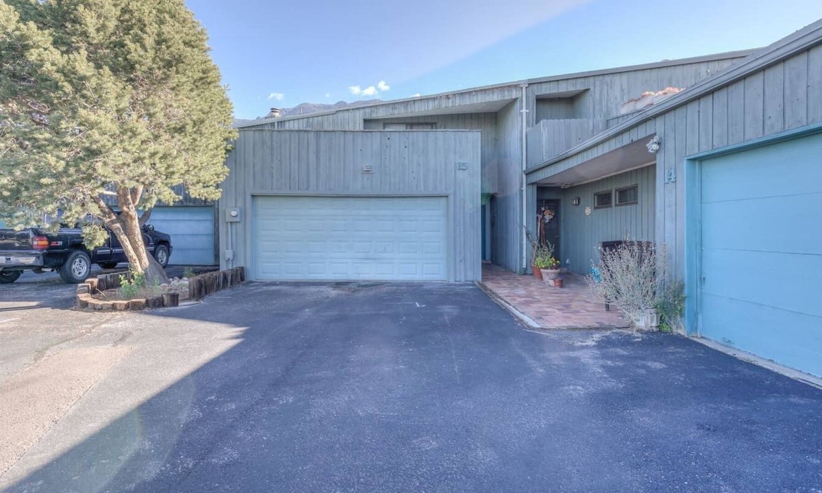 Northeast Heights House | The Sandia House - An Irvie Home