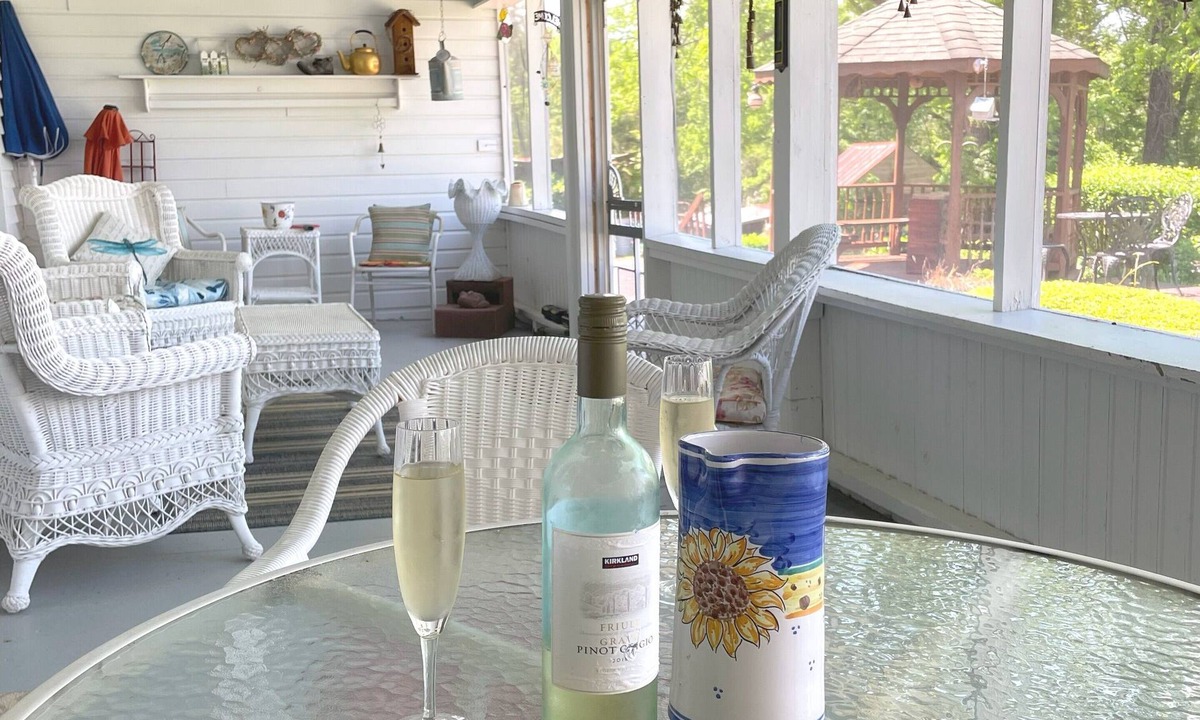 Sautee Nacoochee Bed & Breakfast | The Sautee Inn Bed & Breakfast