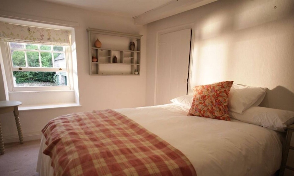 Kingston Hotel | The Scott Arms