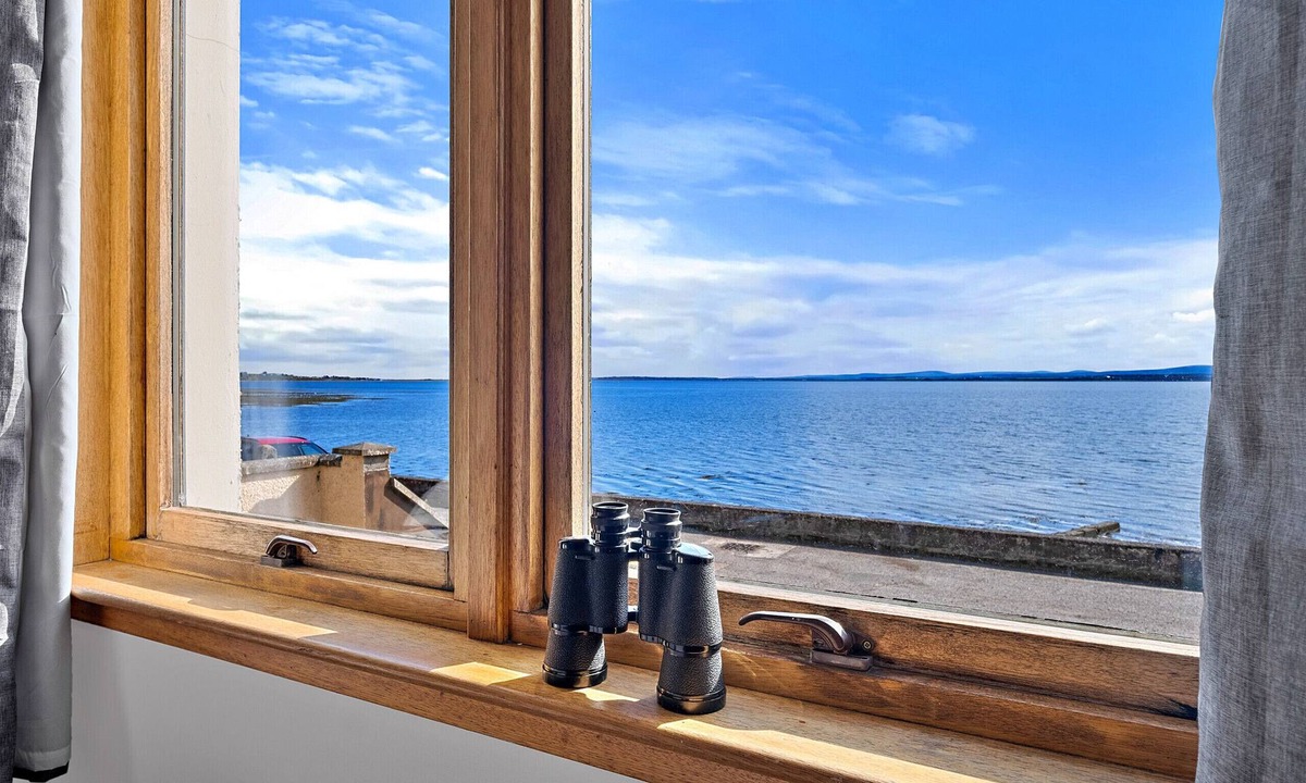 Avoch House | The Sea Cottage