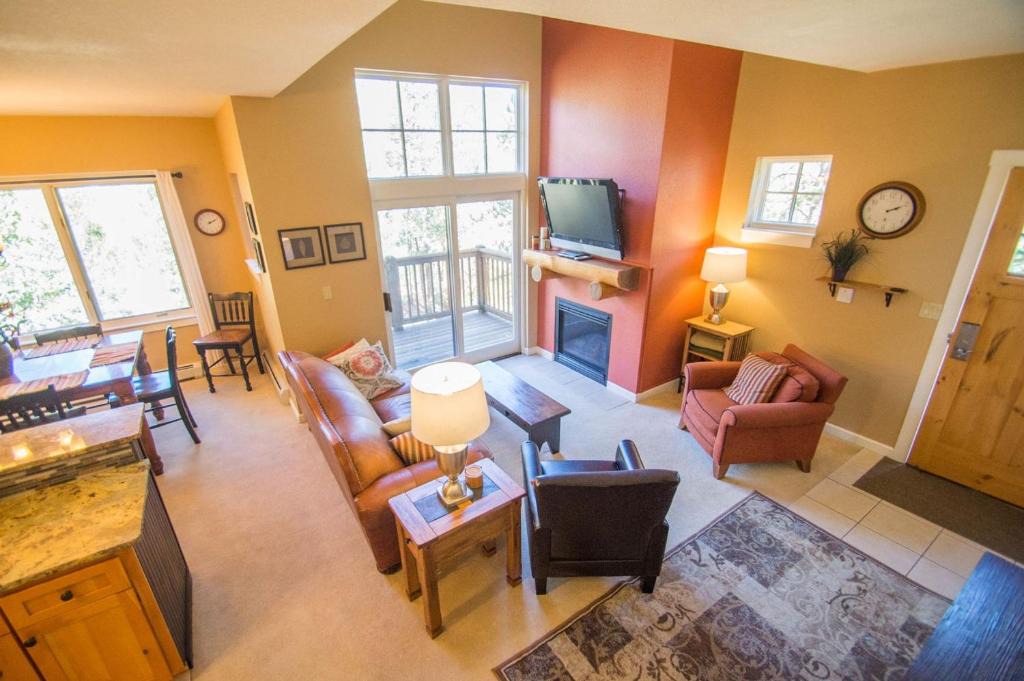 Lakeside Village Apartment | The Seasons #1843 by Book by Owner