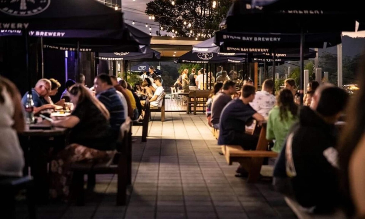 Woolgoolga Hotel | The Seaview Tavern Motel