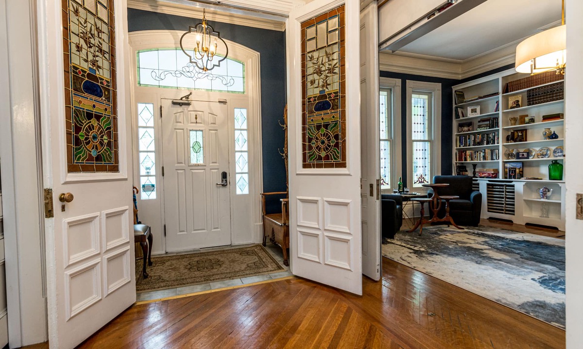 Kingston Bed & Breakfast | The Secret Garden B&B Inn