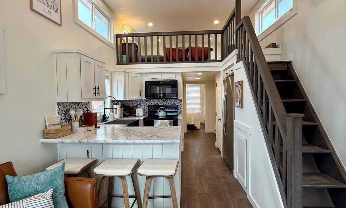 Ivins Cottage | The Sego Lily @ HSRV