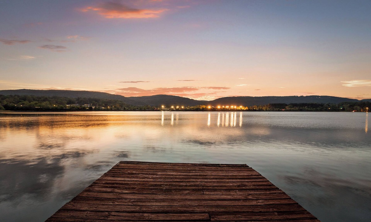 Soddy-Daisy House | The Serene Lake View Oasis - Water Access and Dock