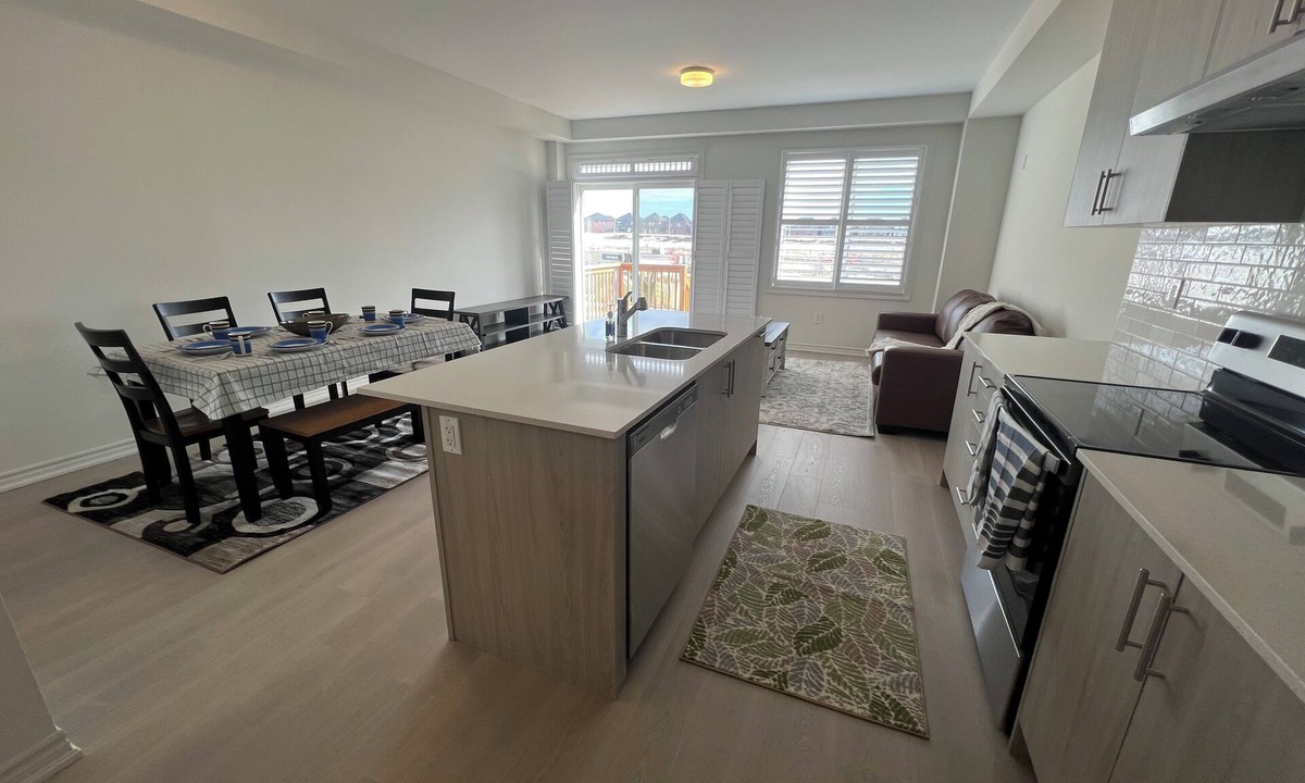 Lindsay House | The Serene Stay - Lindsay