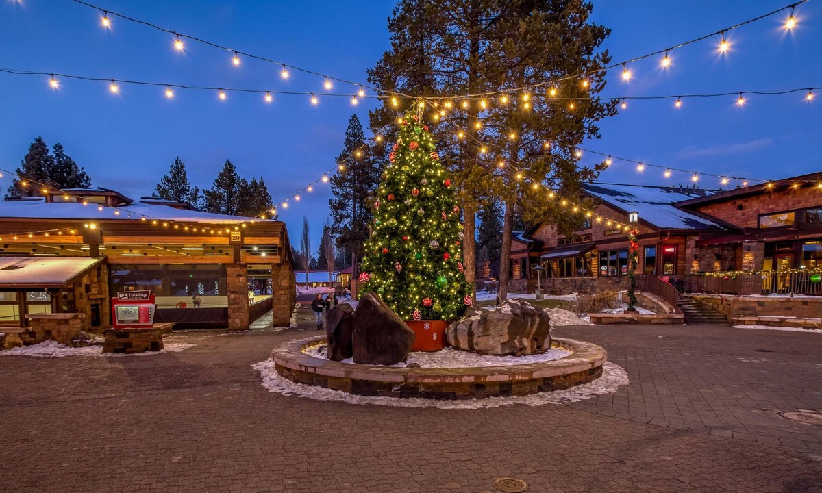 Oregon Water Wonderland Cabin | The Settle Inn Riverfront Retreat