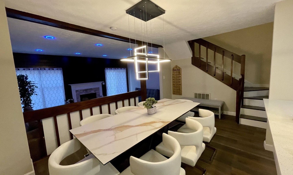 East Stroudsburg House | The Shawnee Ski Lodge