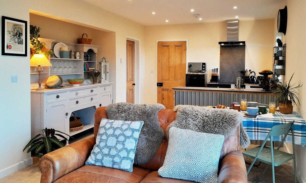Mary Tavy Cabin | The Shed | Self catering Accommodation