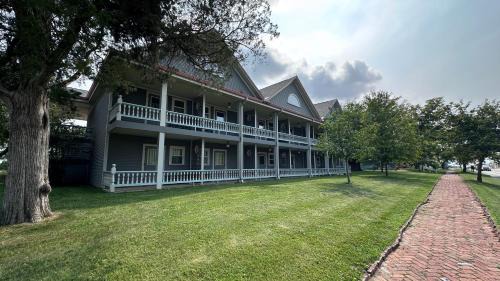 Shelbyville Hotel | The Shelby Inn
