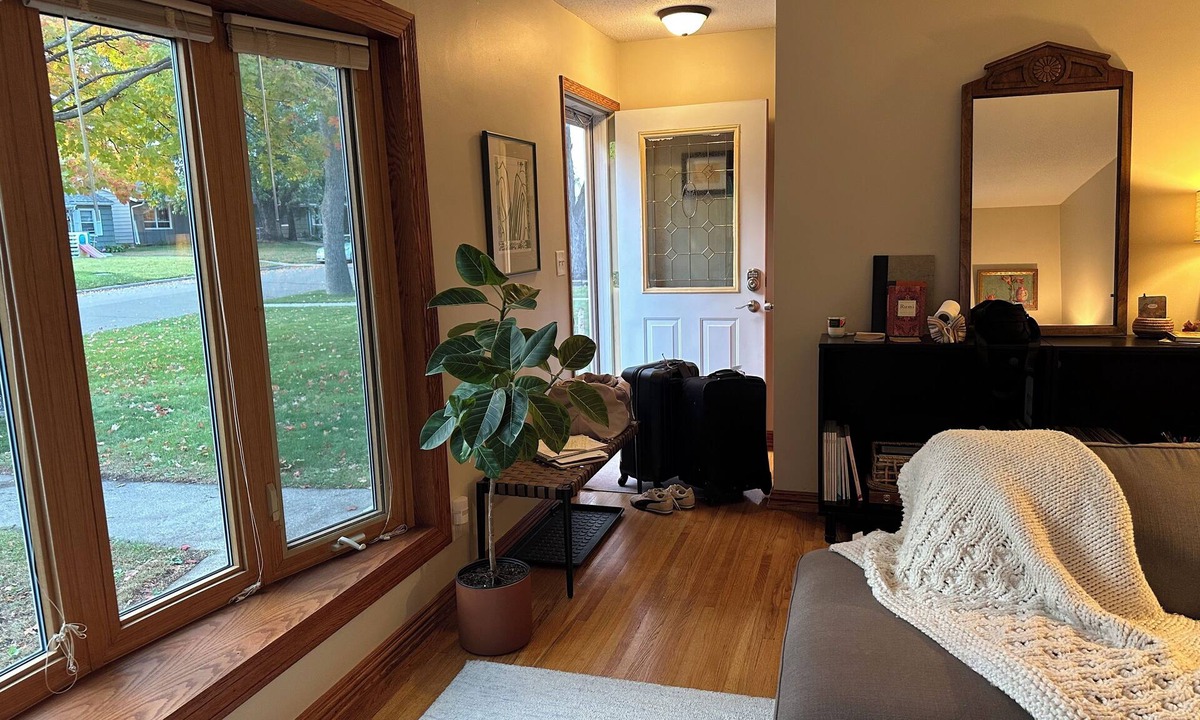 Richfield House | The Sheridan House! Your Minneapolis Home!
