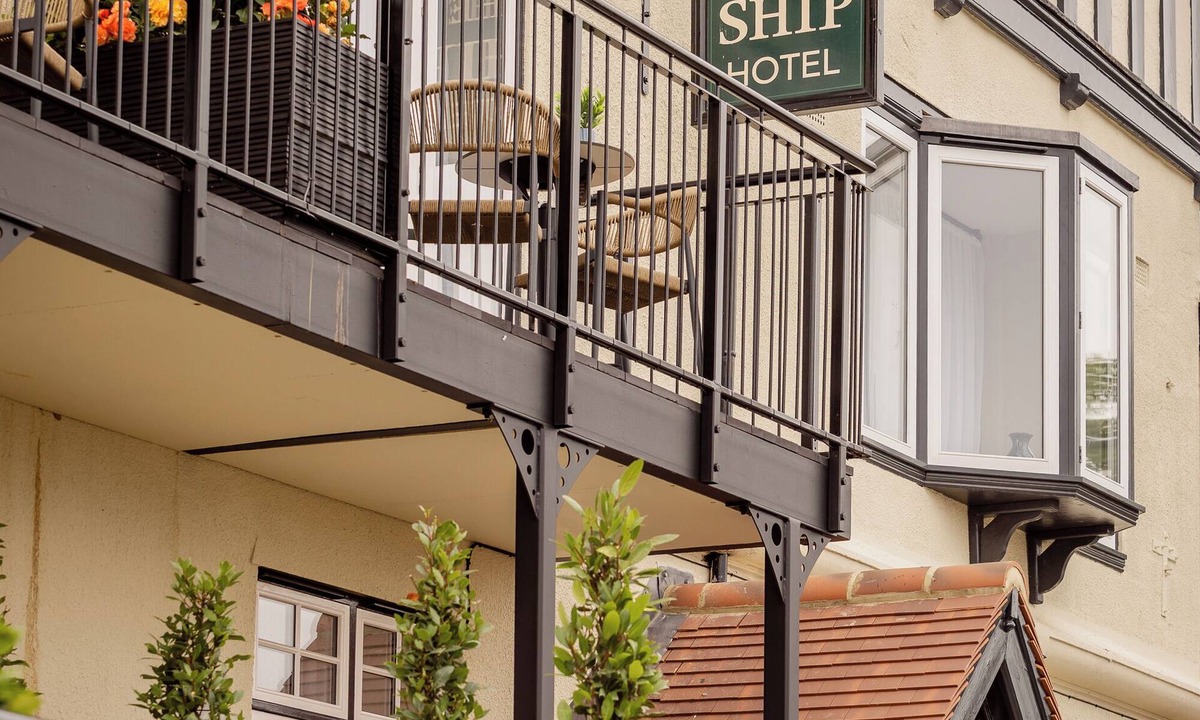Leigh-on-Sea Hotel | The Ship Hotel