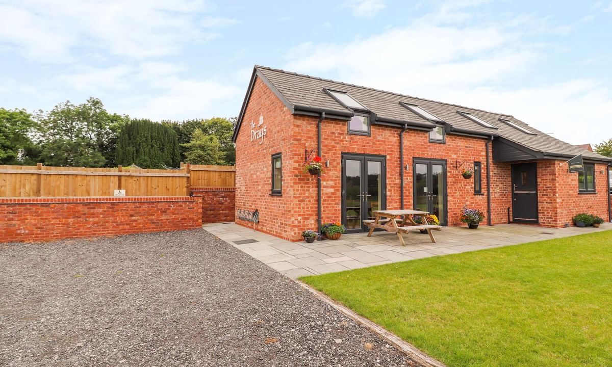 Cotebrook Cottage | The Shippon