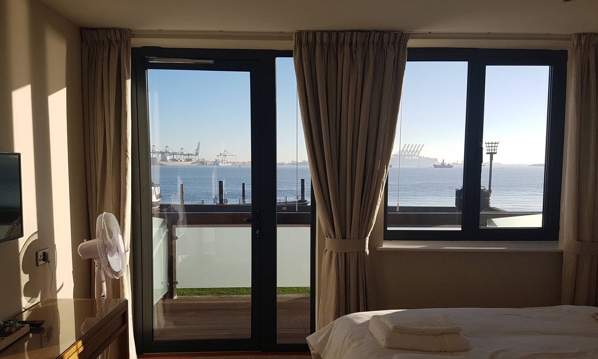 Martlesham Heath Hotel | The Shipwreck Loft