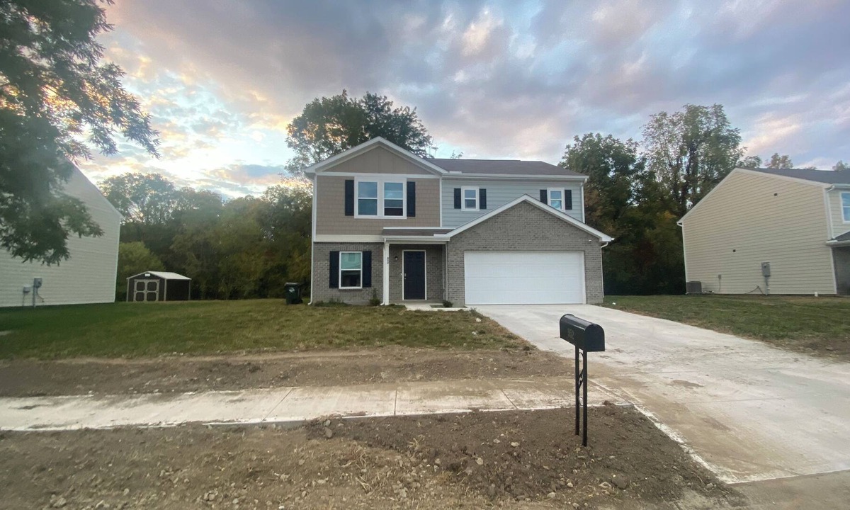 Xenia House | The Shmoe Abode