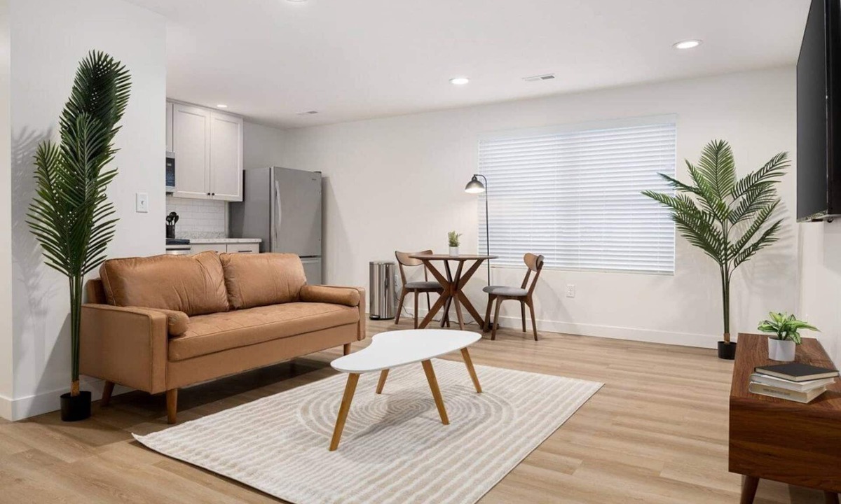 Morton Apartment | The Silo 1 - Traveler's Haven