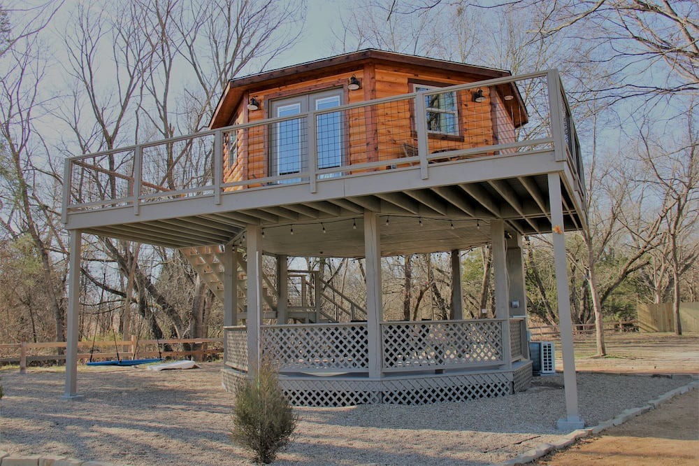 Canton House | The Silver Spur Resort