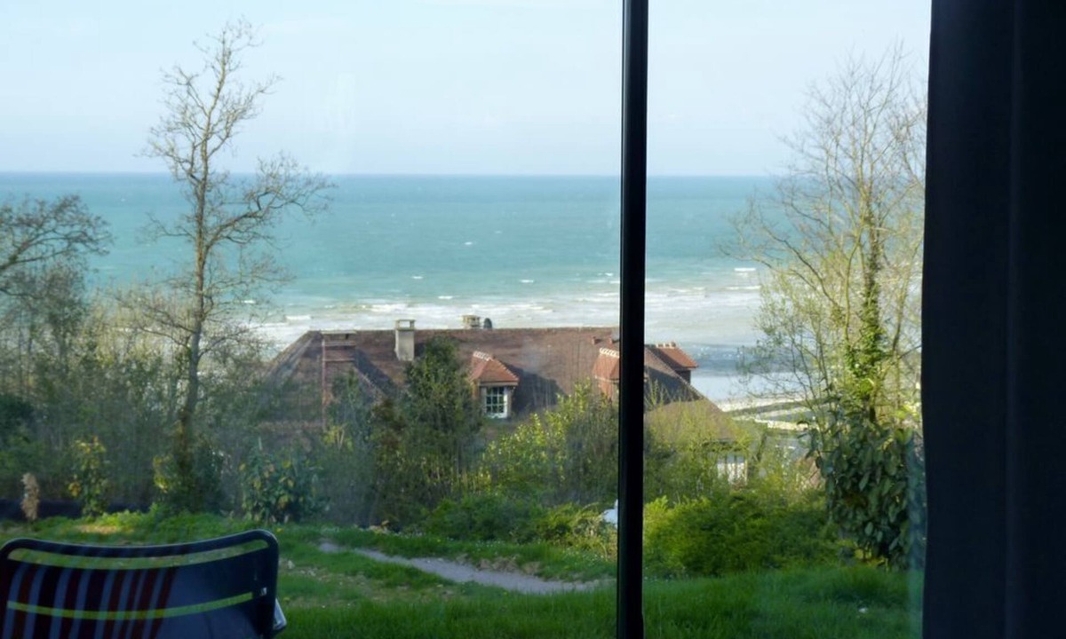 Hautot-sur-Mer Apartment | The small Zeph, 2 minutes from the beach on foot