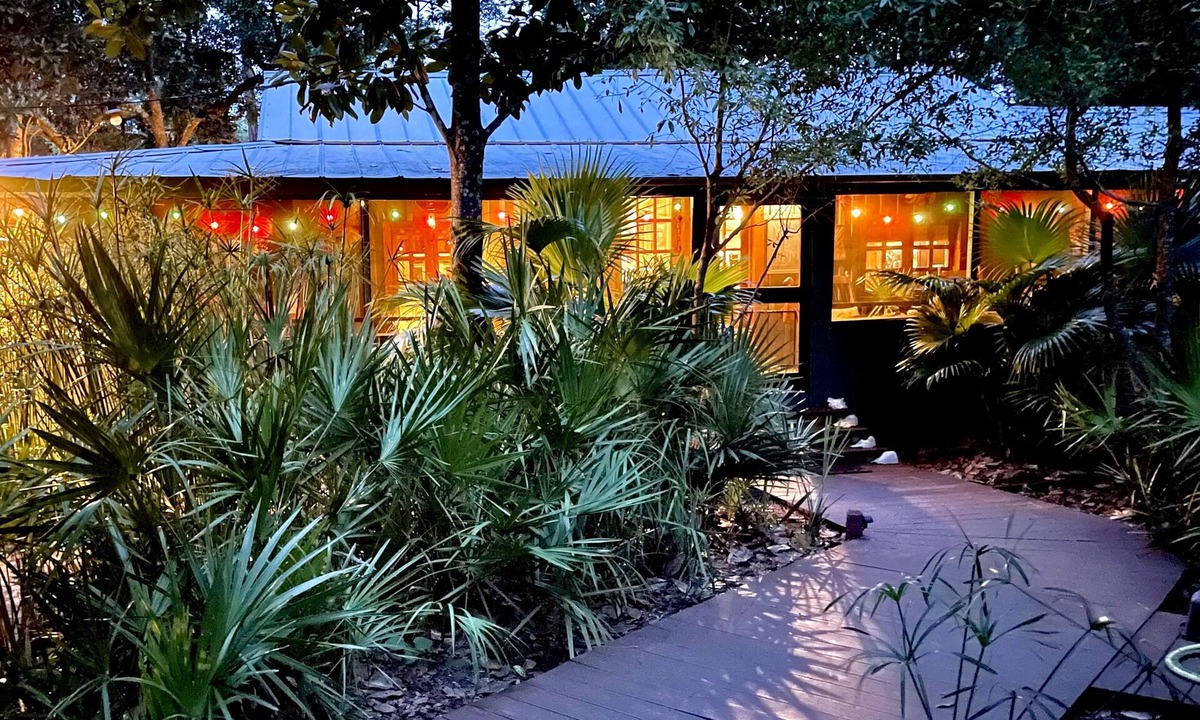 Grayton Beach Cottage | The Smith House - Updated Historic Charm