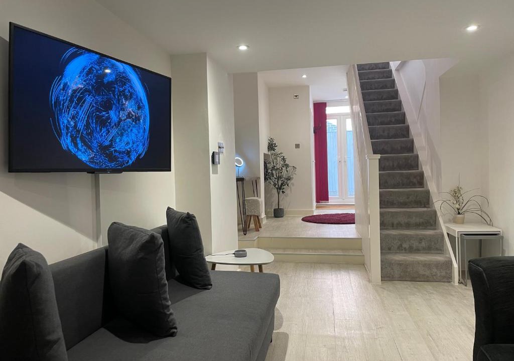 Royal Tunbridge Wells Apartment | The Snap Pad Boutique Apartment