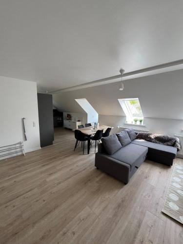 Marslev Apartment | The Snowdrop - New Exclusive 4 bedroom house, up to 8 persons - 155m2 - Free Parking
