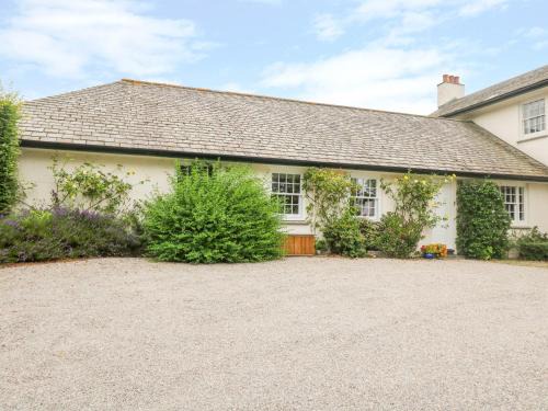 Grampound House | The Snug