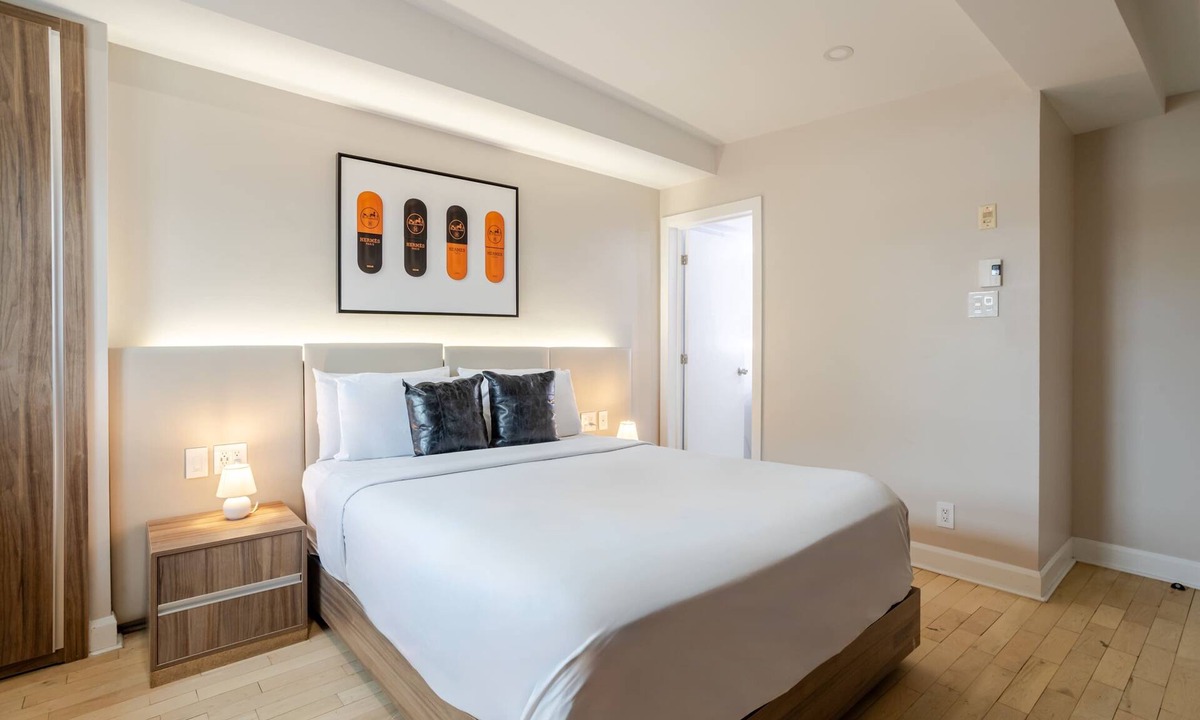 Gay Village Hotel | The Soft Queen – Downtown MTL