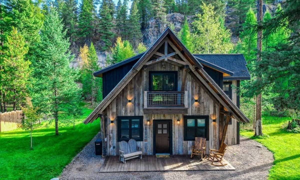 Whitefish House | The Solace by Bison Ridge Retreat