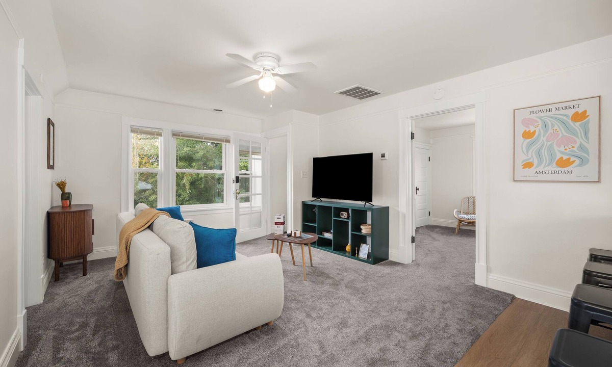Spokane Apartment | The South Hill Sanctuary, Close to Manito and Restaurants