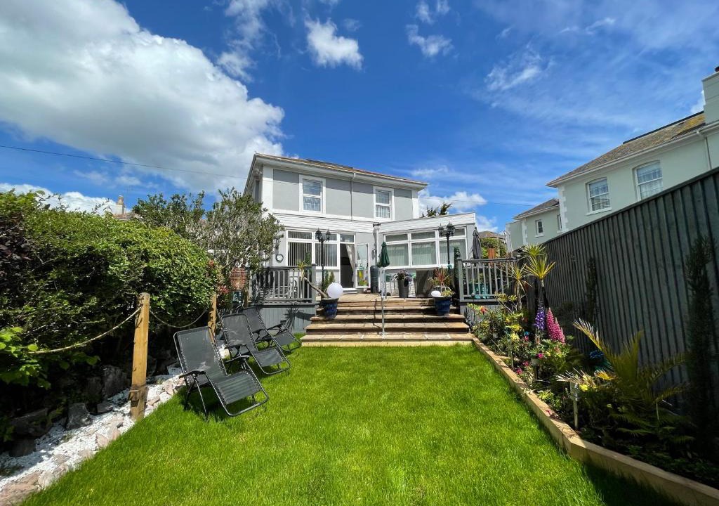 Torquay House | The Southbourne Villa
