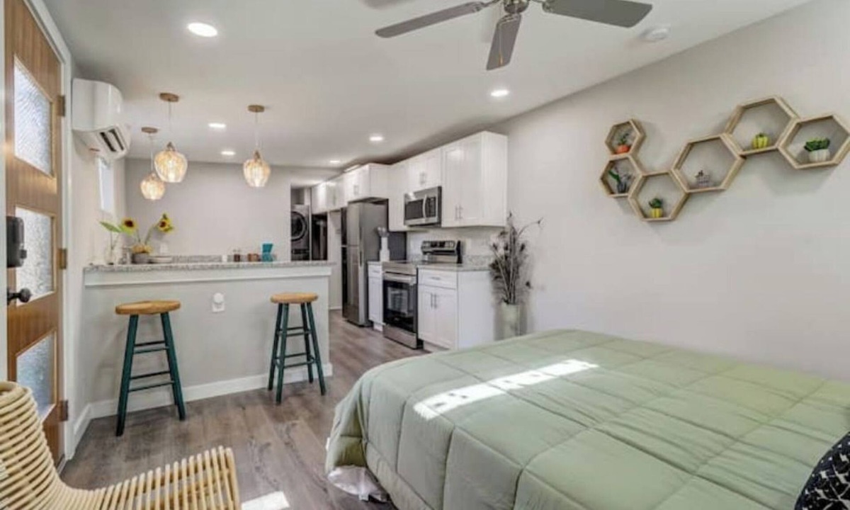 Downtown San Antonio House | The Southtown Hummingbird Haus
