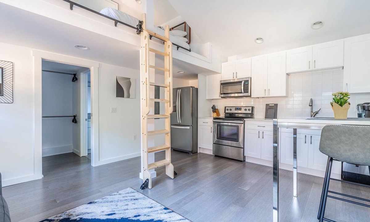 Greenwood House | The Spa Experience at Cute as a Button!