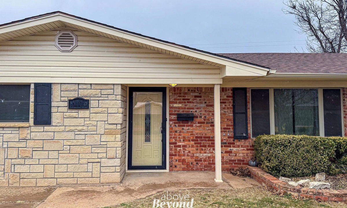 Burkburnett House | The Spacious Avocado | 4 Bed, 2 Bath