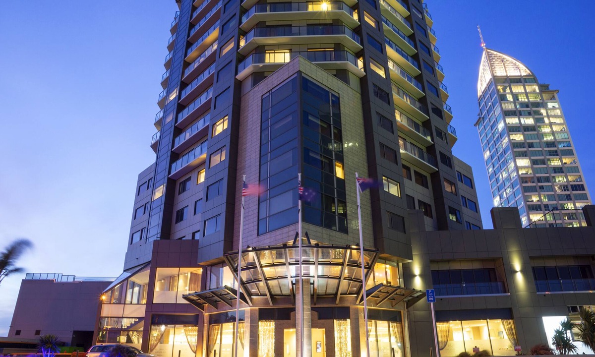 Takapuna Hotel | The Spencer Hotel by Castle