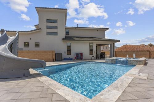 Washington House | The Splash Yard home