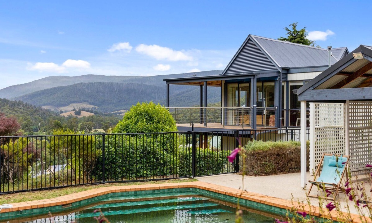 Marysville House | THE SPRINGS - Something for every season