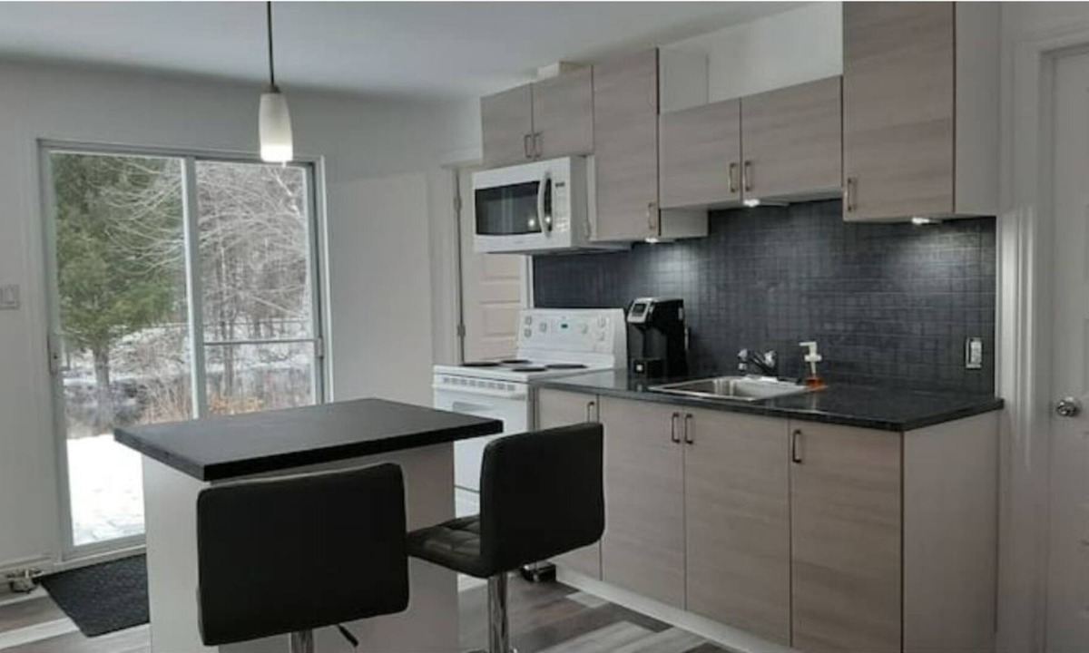 Riviere-a-Pierre Ski Chalet | The St-Granite