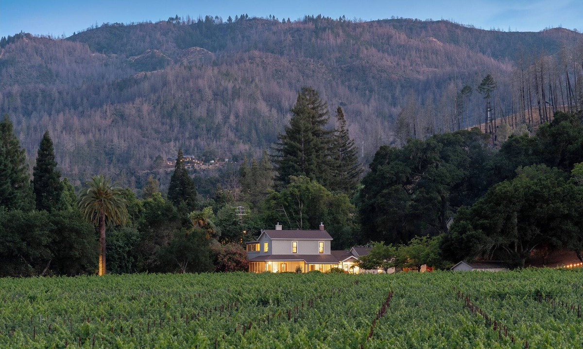 St. Helena House | The St. Helena House