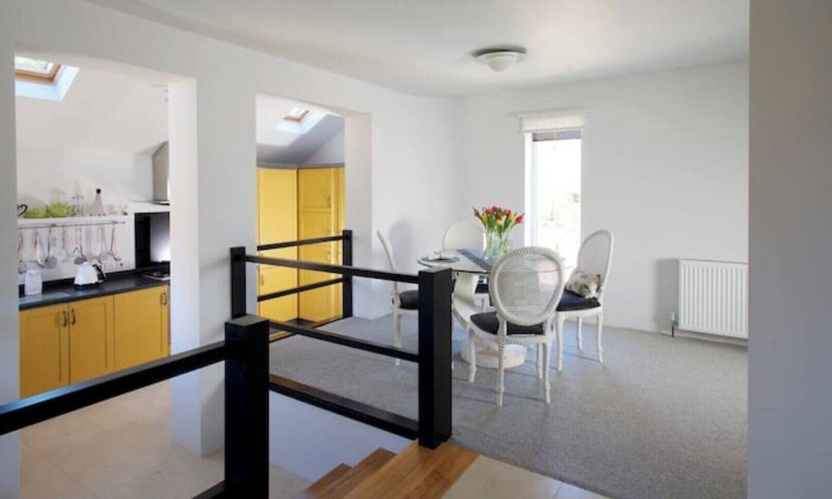 Holworth House | The Stable Barn - Luxury Spacious Open Plan Split Level Cottage for Two