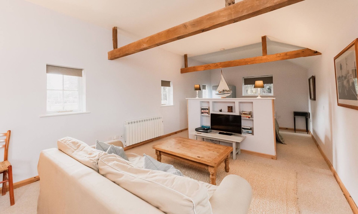 Woodbridge House | The Stables at Partridge Lodge.