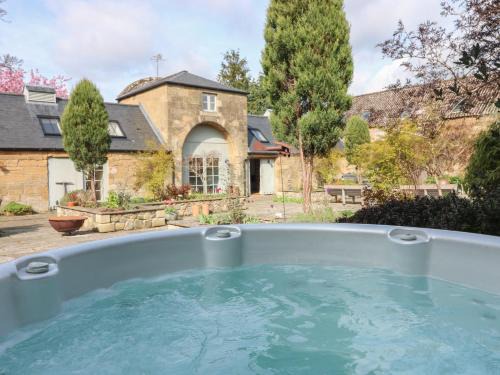 Cupar House | The Stables