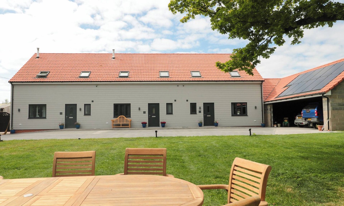 Highbridge Cottage | The Stables