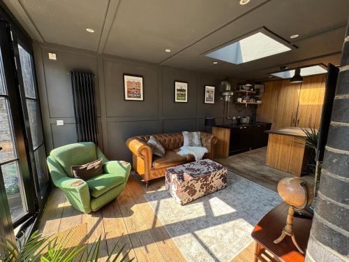 Leigh-on-Sea House | The Stables