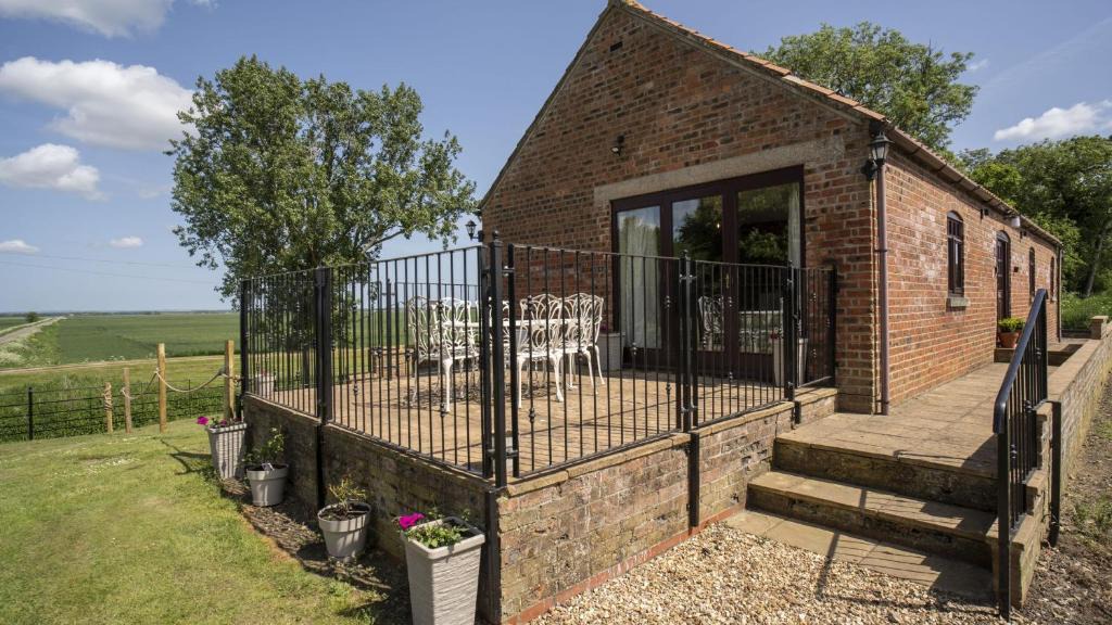 Lincoln House | The Stables