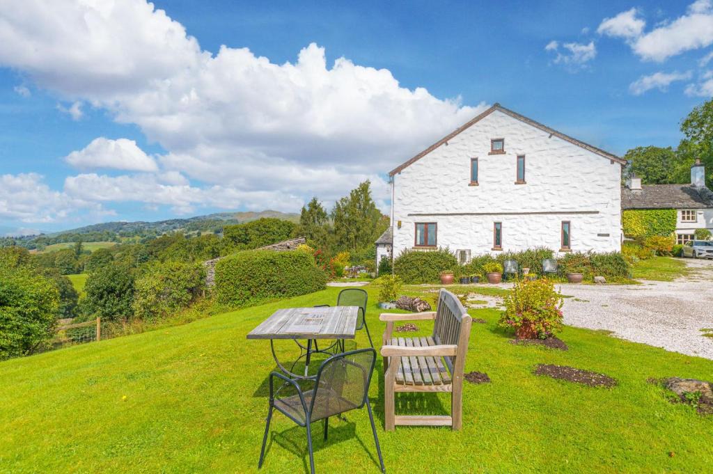 Troutbeck Bridge House | The Stables, Knotts Farm Windermere