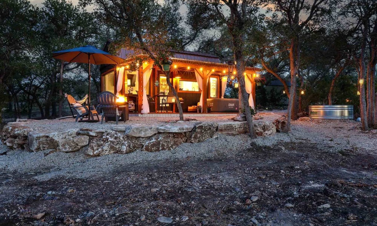 Hondo Cabin | The Starlight Escape
