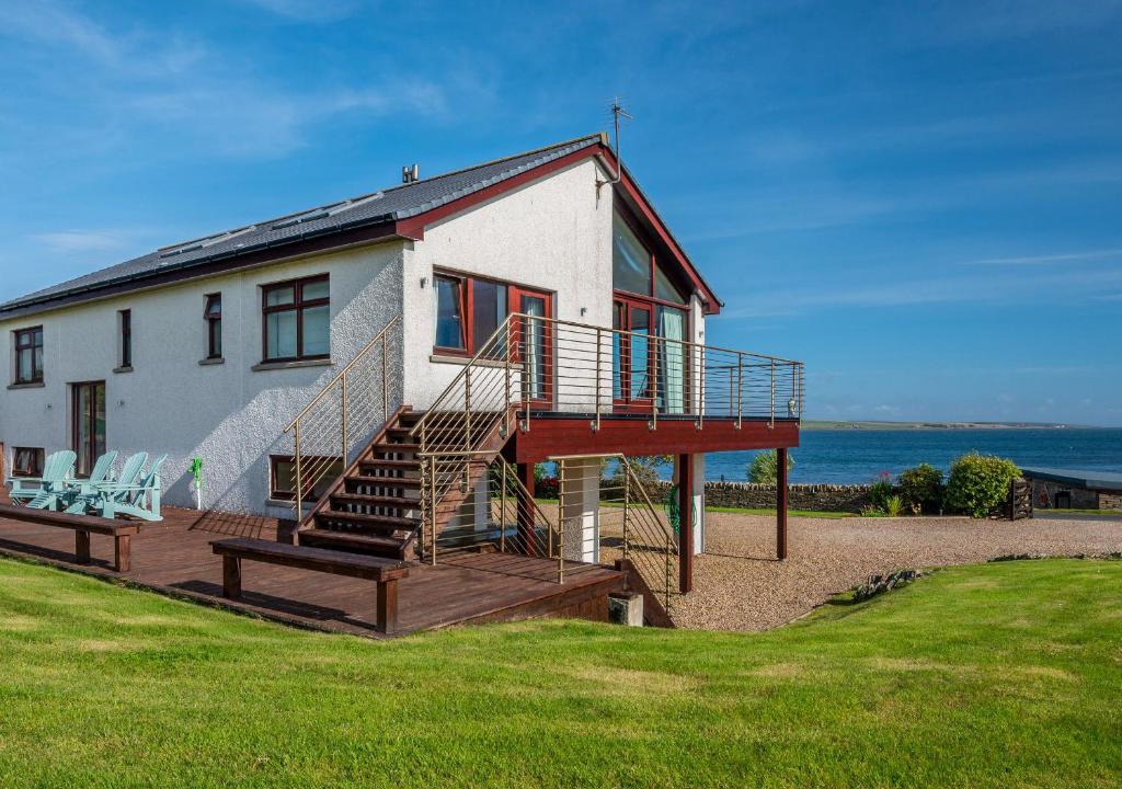 Hoy Island House | The Steading